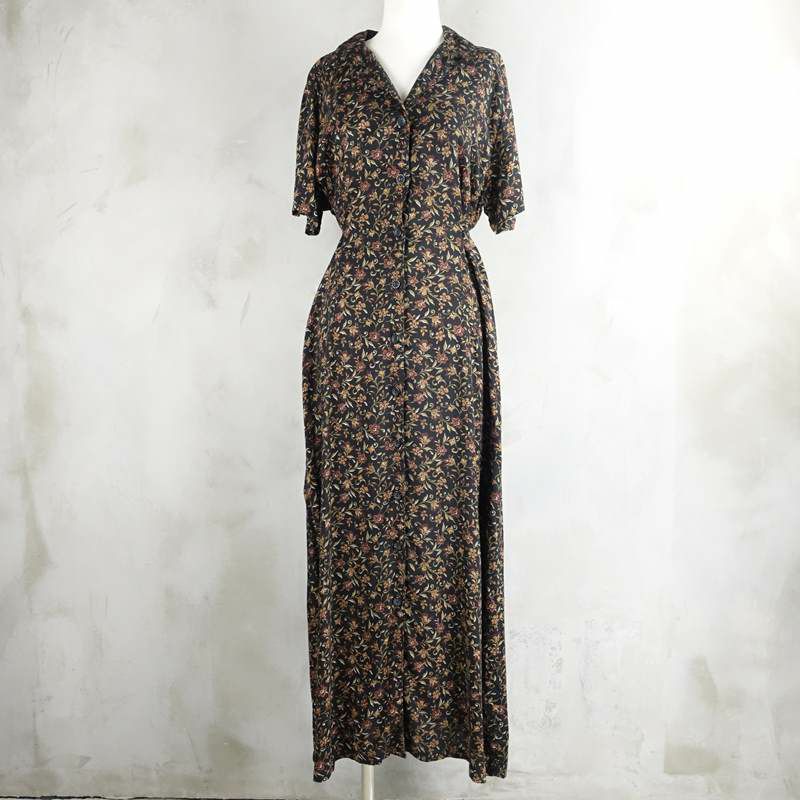 古着のワンピース