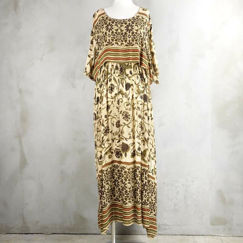 古着のワンピース