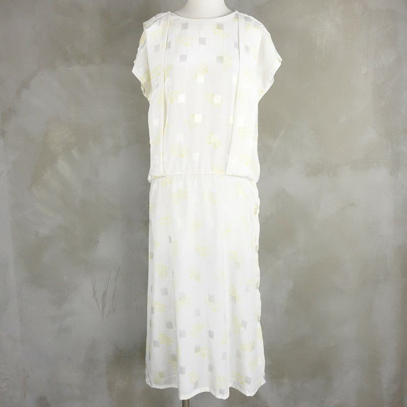 古着のワンピース