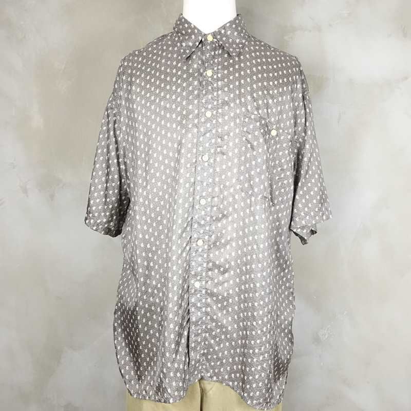 古着のシルク柄シャツ