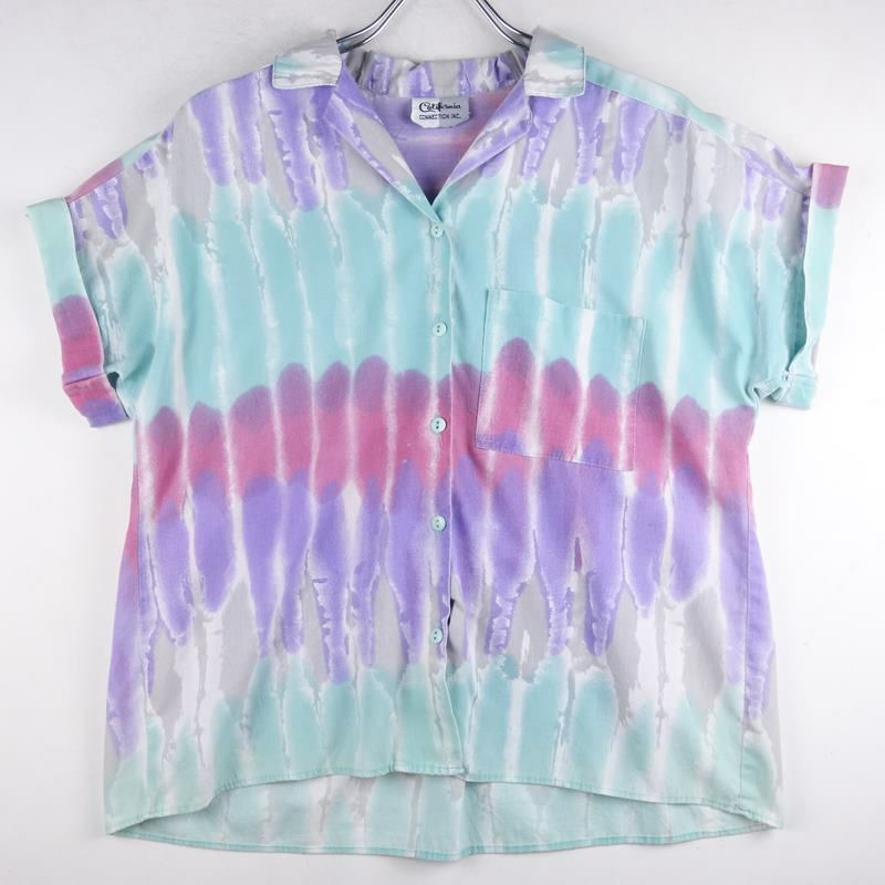 古着の半袖柄シャツ