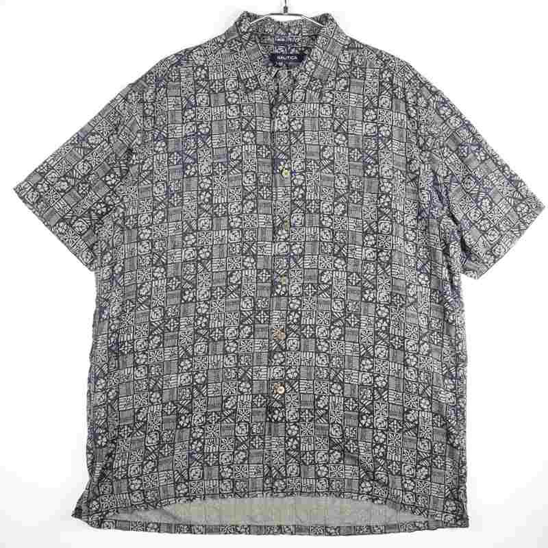 古着のシルク柄シャツ