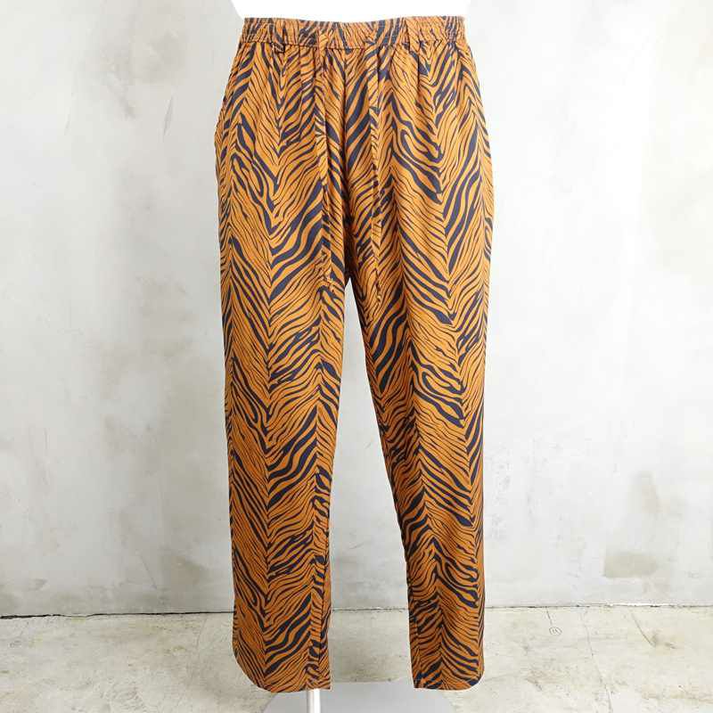 ファファットのゼブラ柄イージーパンツ