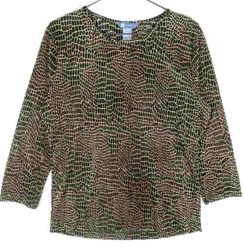 古着の総柄ロンT