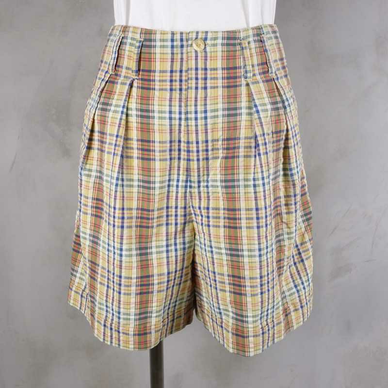 古着のチェックパンツ