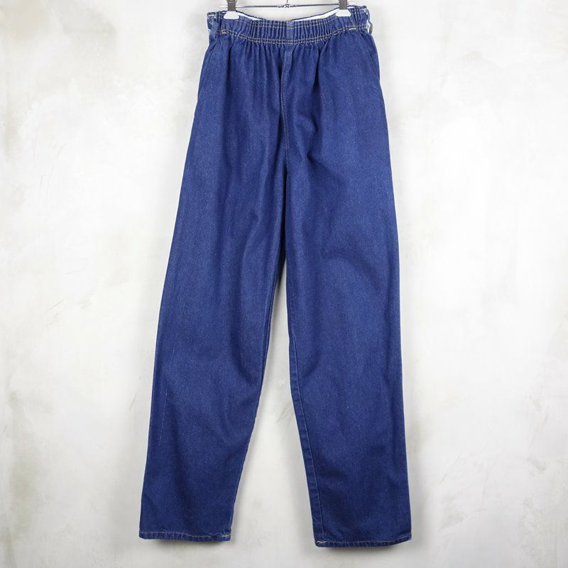 古着のデニムパンツ