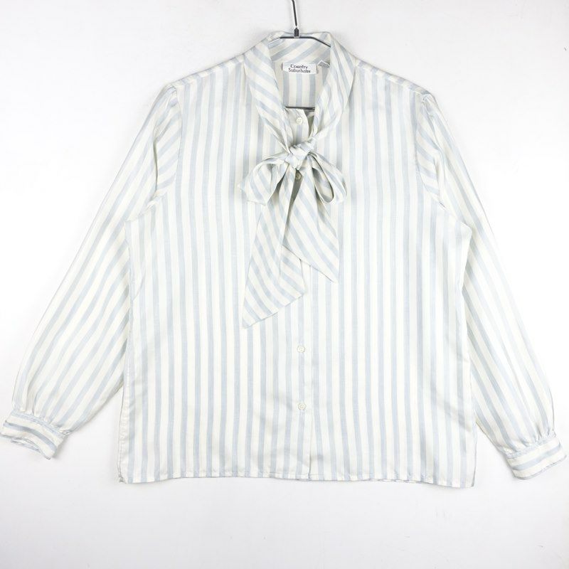 古着の長袖ブラウス