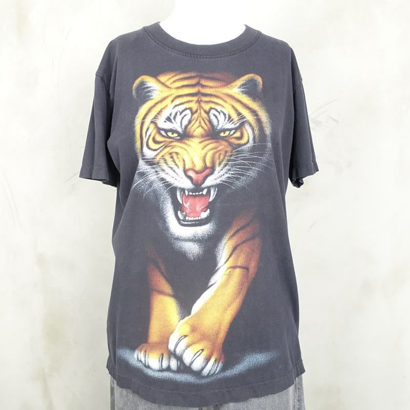 古着のアニマルプリントＴシャツ