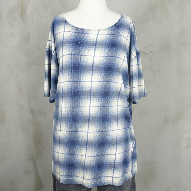 古着のチェックTシャツ