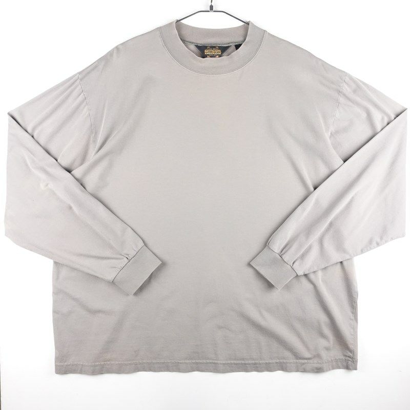 古着の無地ロンT