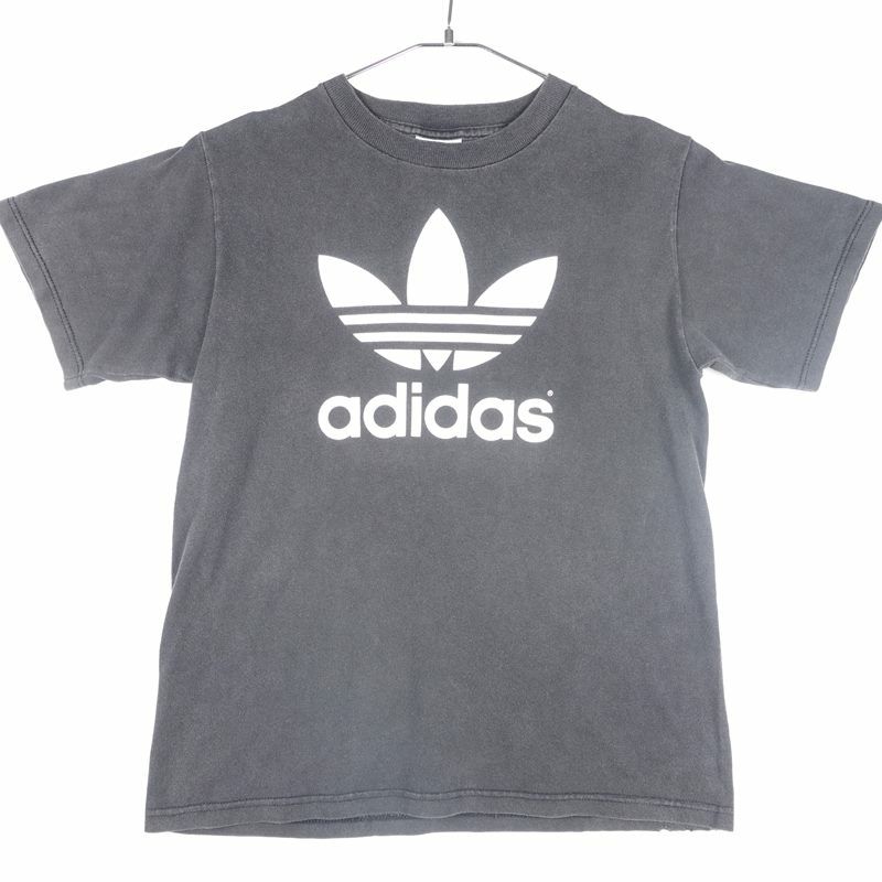 古着のアディダスTシャツ
