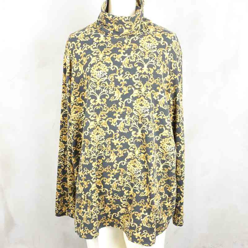 古着の総柄ロンT