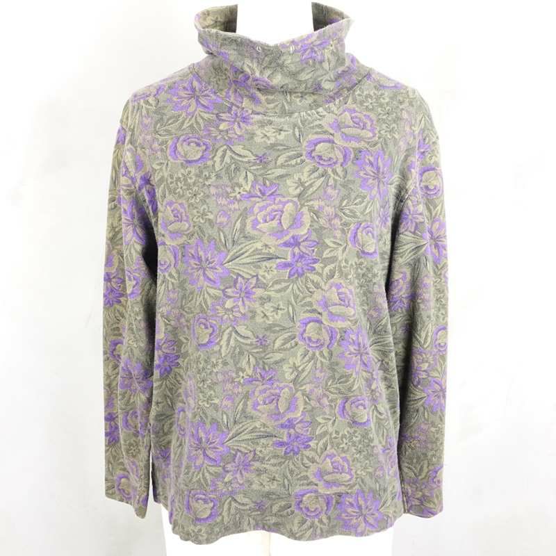 古着の総柄ロンT