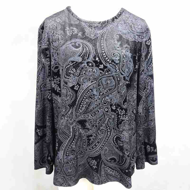 古着の総柄ロンT