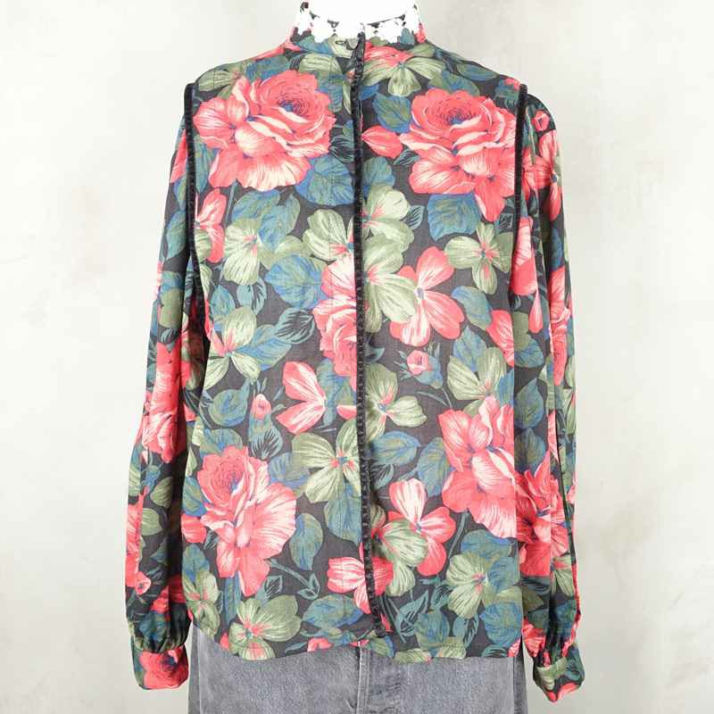 古着の長袖柄シャツ