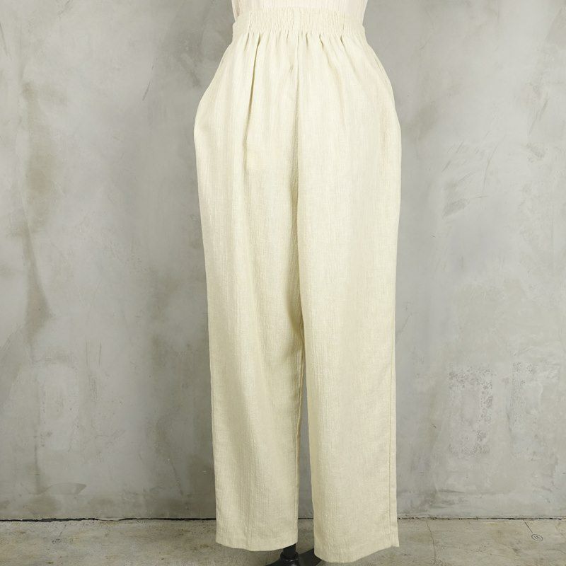 古着のイージーパンツ