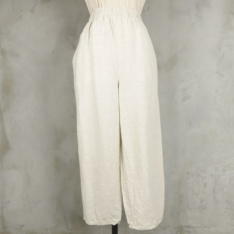 古着のイージーパンツ