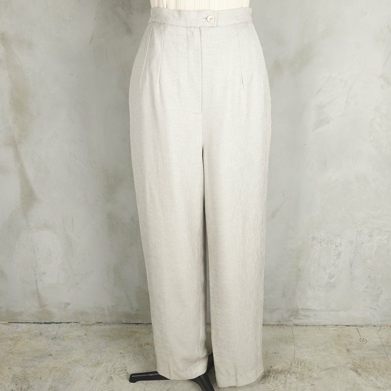 古着のテーパードスラックス