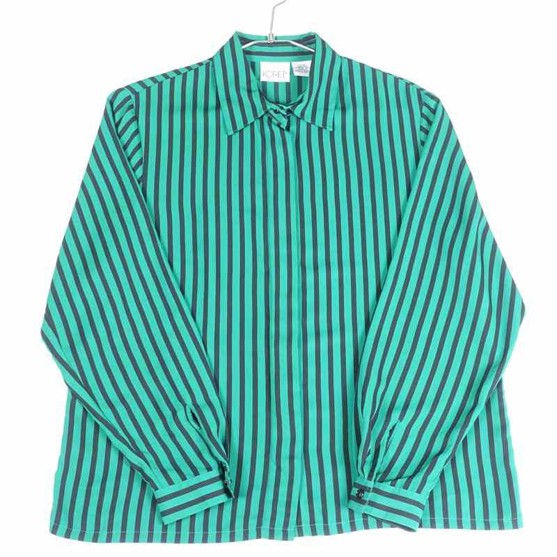 古着の長袖柄シャツ