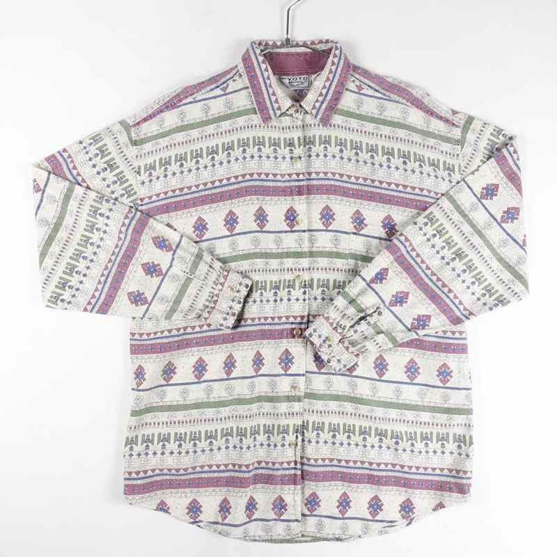 古着の長袖柄シャツ