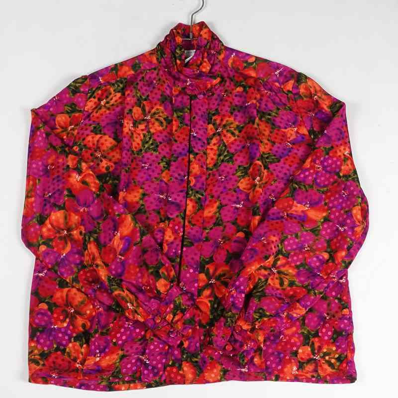 古着の花柄長袖シャツ