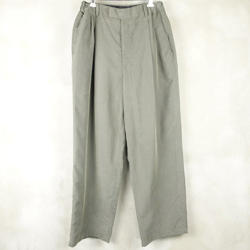 古着のテーパードスラックス