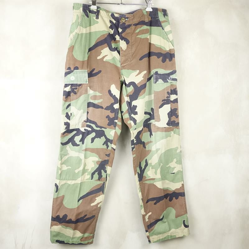古着のミリタリーパンツ