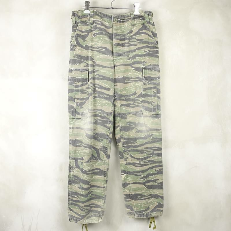 古着のミリタリーパンツ