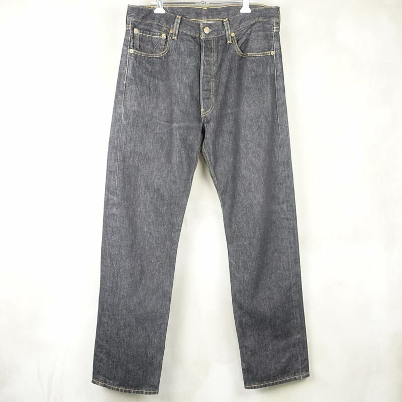 古着のリーバイスデニムパンツ