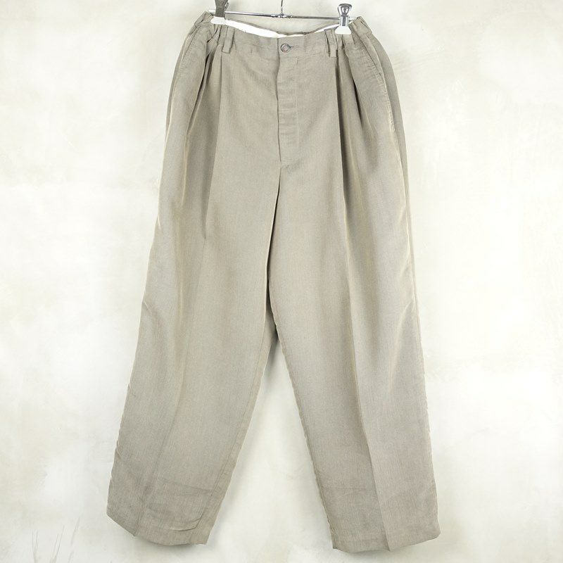 古着のテーパードスラックス