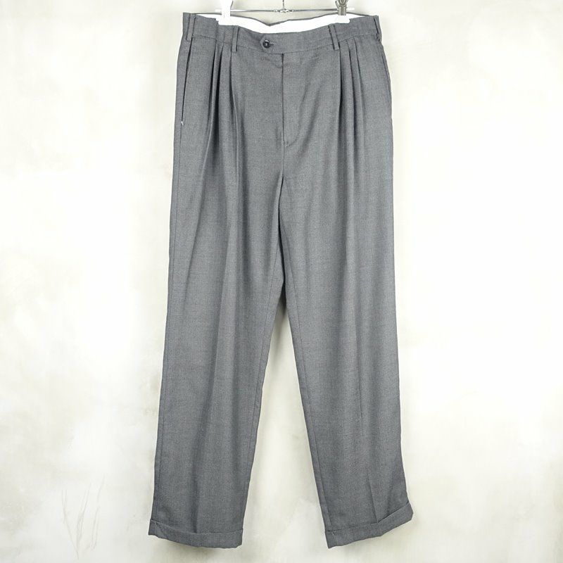 古着のテーパードスラックス