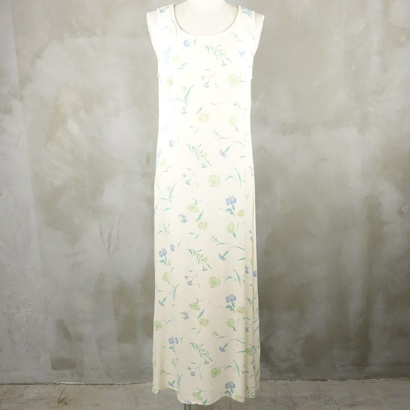 古着の花柄ワンピース