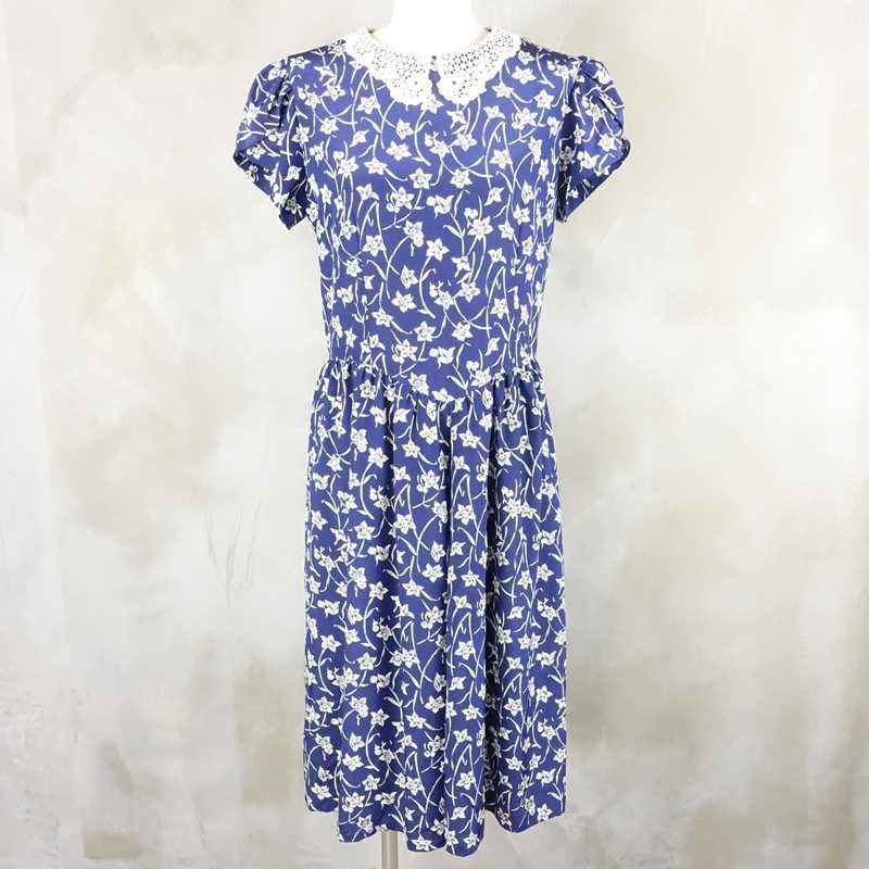 古着の花柄ワンピース