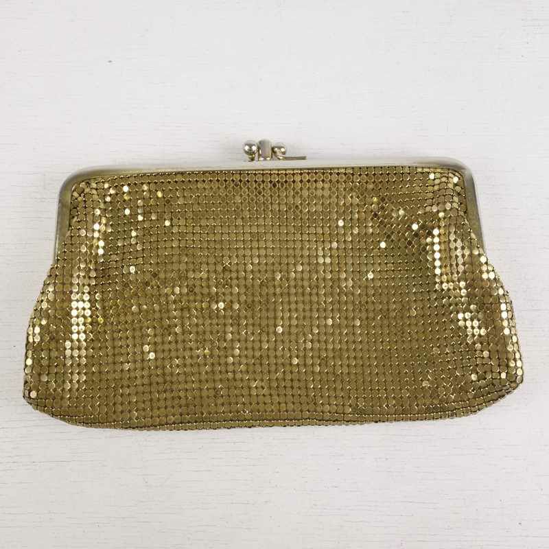 古着のがま口仕切りポーチ