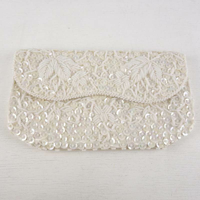 古着のスパンコール×ビーズ刺繍ポーチ