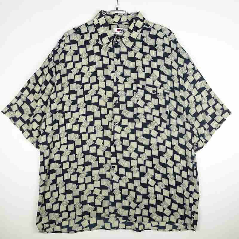 古着の幾何学柄半袖シャツ