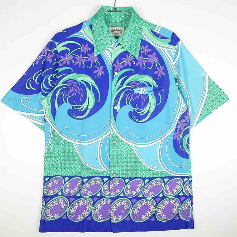 古着のアロハシャツ