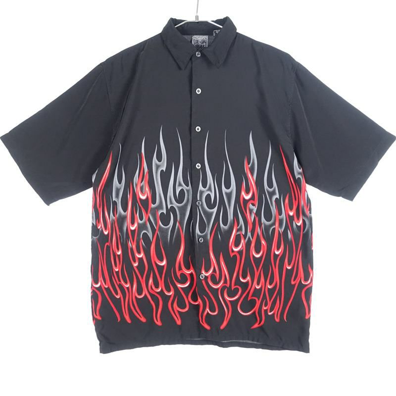 古着のファイヤーパターン半袖シャツ