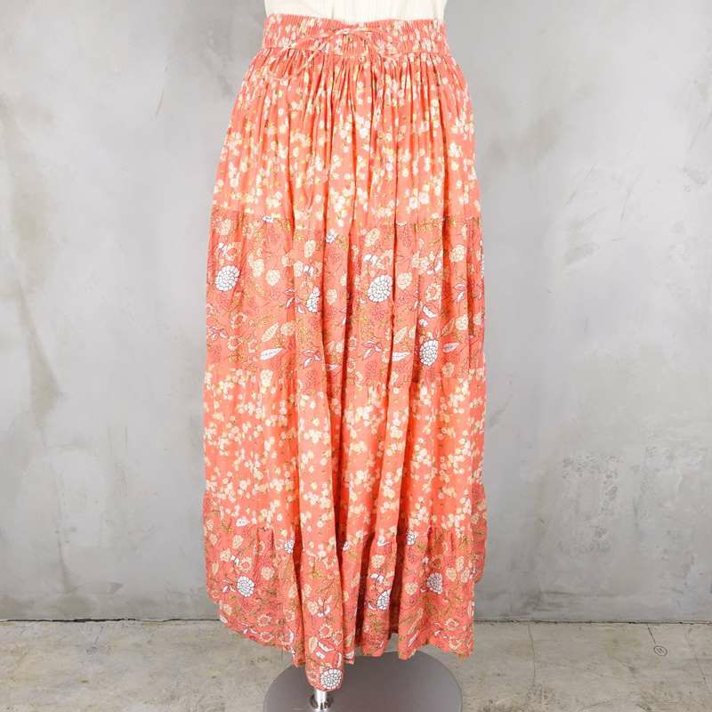 古着の花柄エスニックスカート