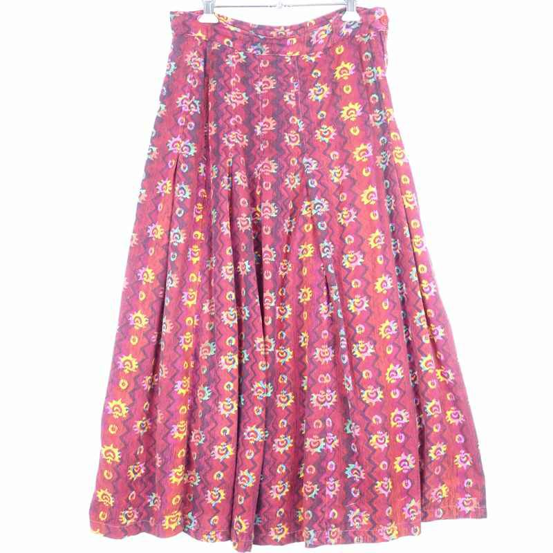 古着の花柄フレアスカート