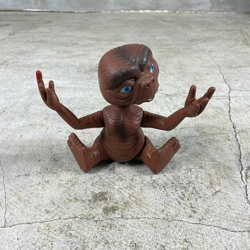 E.T. フィギュア 懐かしい当時物 etフィギュア 昭和レトロetフィギュア レアet人形 1982年当時物