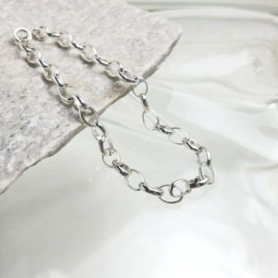 ホワイトパール ブレスレット レッドラインビジュー-ホワイトゴールドクラスプワイヤーに